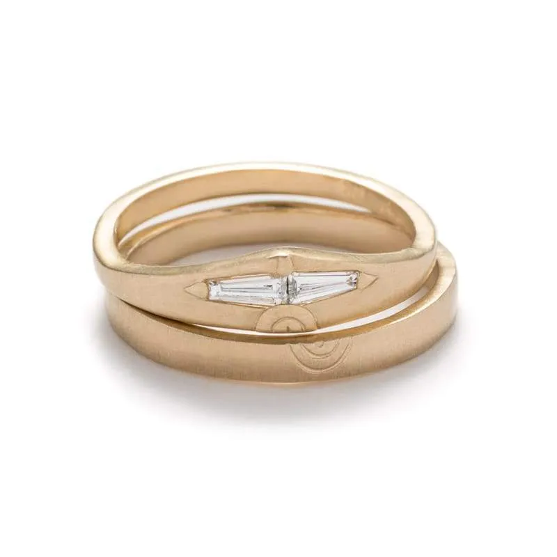 Amandi Unisex Wedding Band