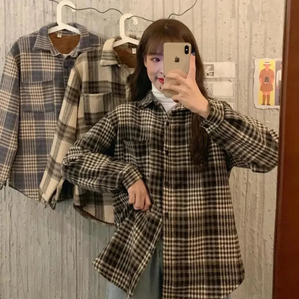 Autumn/Winter Thickened Fleece-Lined Plaid Shirt Women's Vintage HongKong Style Chic Loose-Fit Woolen Jacket Casual Top Winter