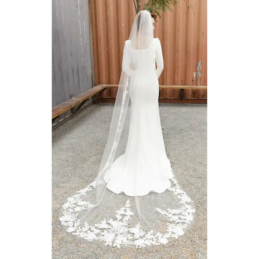 Cathedral Bridal Veil V2289C