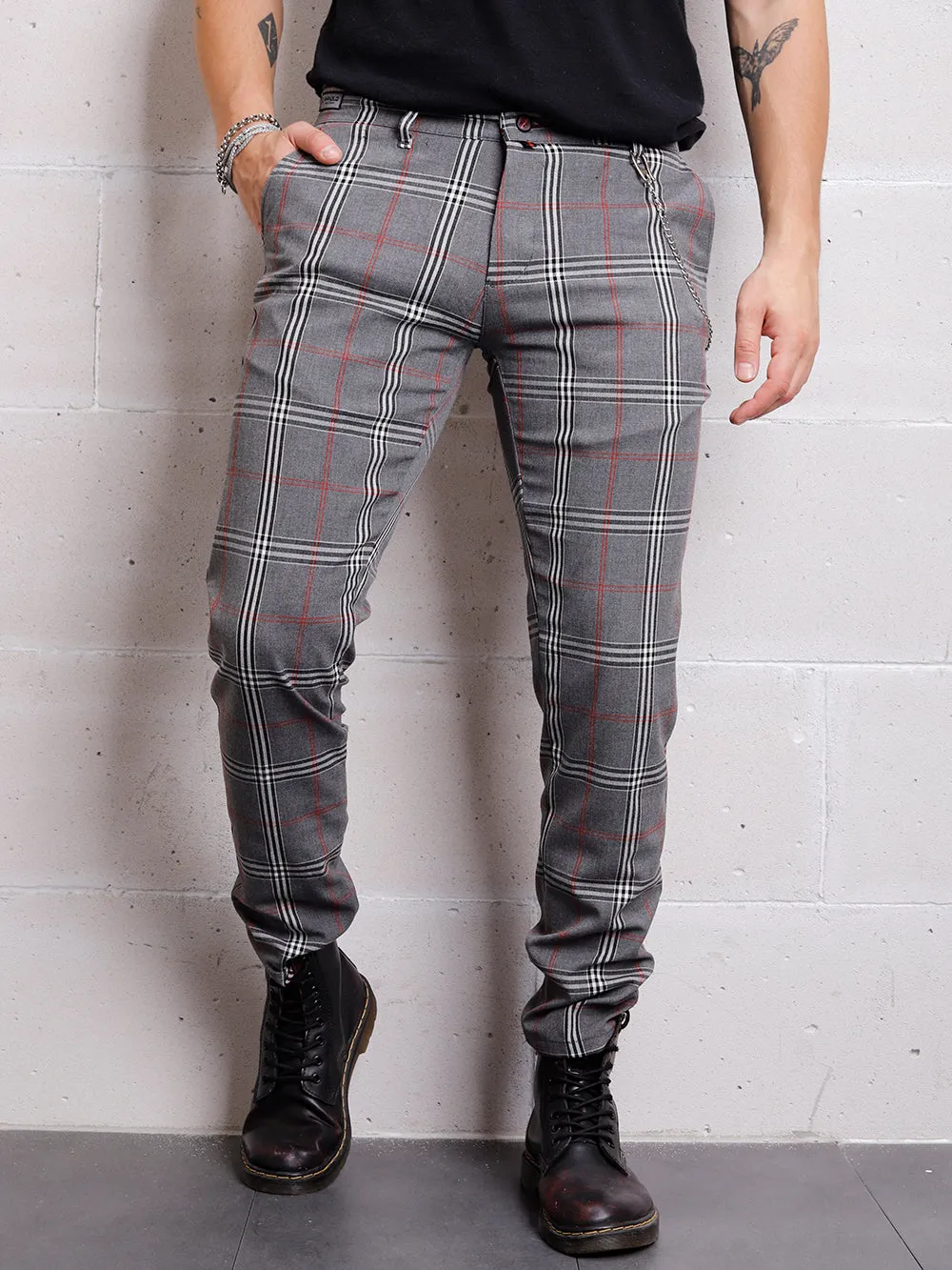 CHECKERED GREY