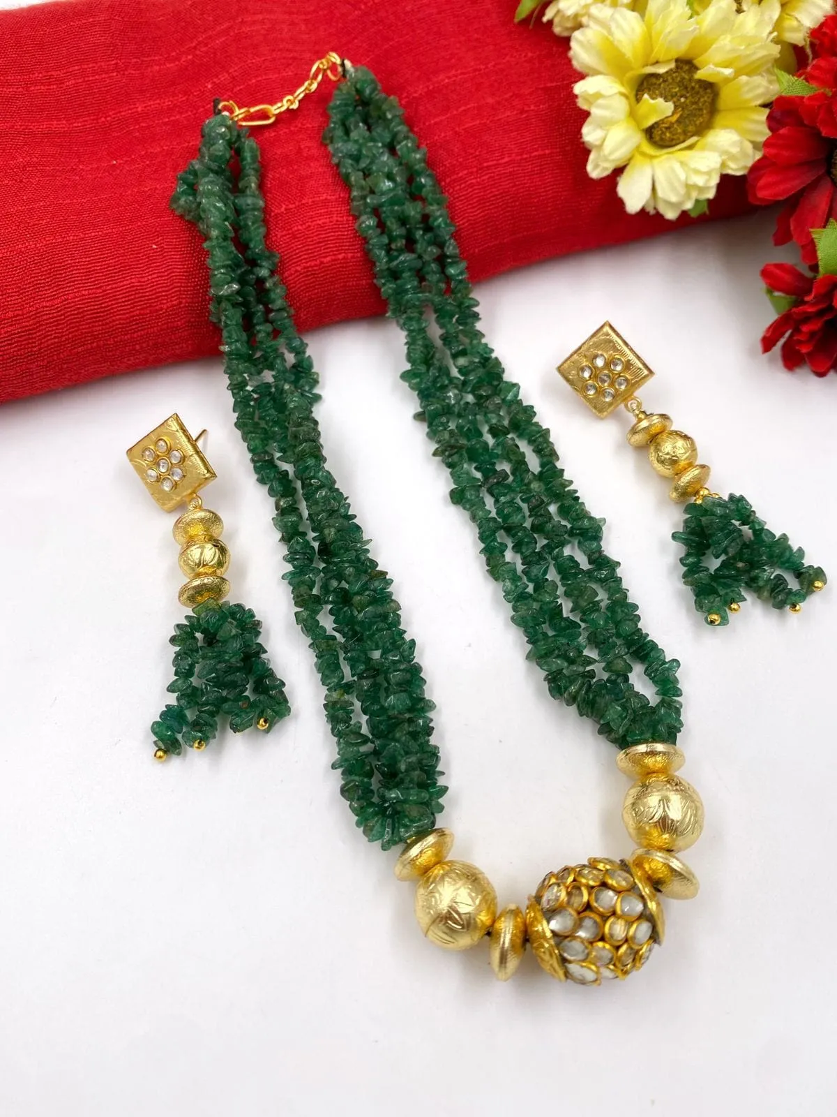 Handcrafted Semi Precious Green Jade Uncut Fancy Beads Necklace For Women