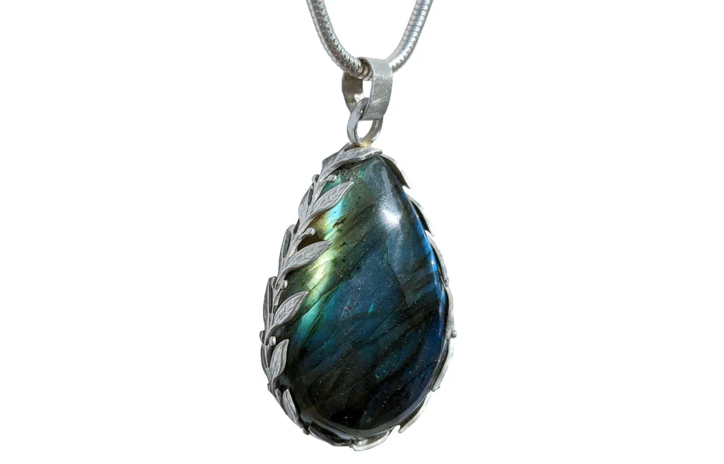 Labradorite and laurel leaves Pendant