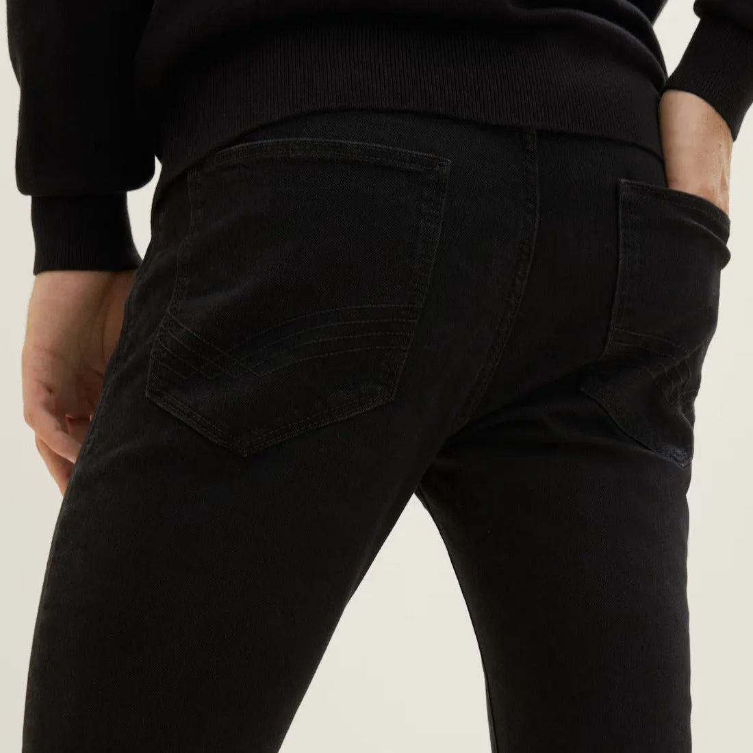 Troy Slim Jeans (Black)